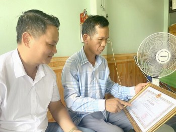 Người có uy tín góp phần phát triển kinh tế - xã hội ở Bát Xát