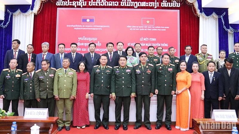 Kỷ niệm 74 năm Ngày truyền thống quân tình nguyện và chuyên gia Việt Nam tại Lào