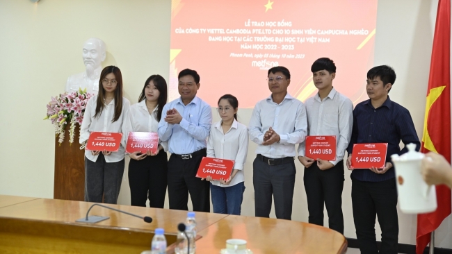 Doanh nghiệp Việt tại Campuchia: trao học bổng cho em nhỏ, tạo việc làm cho người nghèo