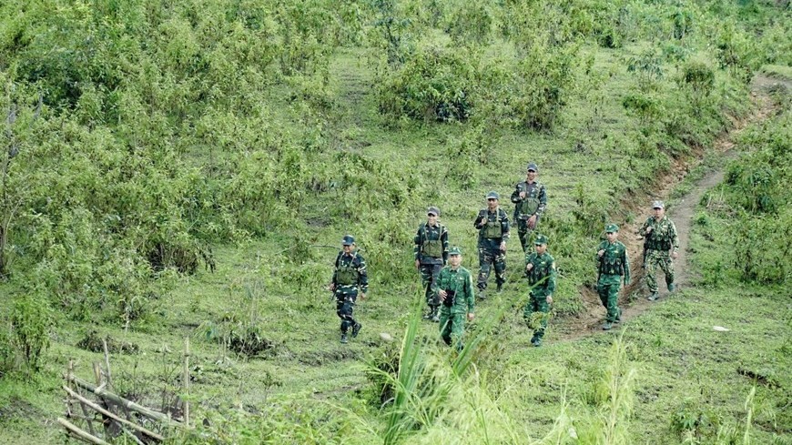 Biên phòng Việt Nam-Lào tăng phối hợp quản lý và bảo vệ biên giới