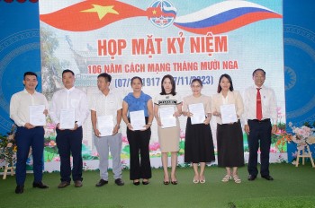 Đồng Nai họp mặt kỷ niệm 106 năm Cách Mạng Tháng Mười Nga