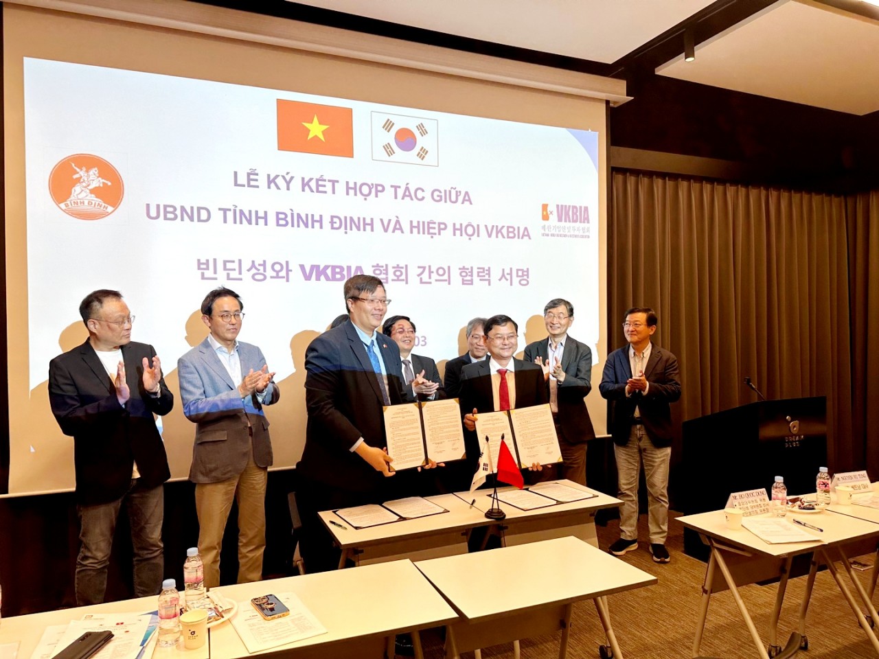 Bình Định ký ghi nhớ hợp tác với Hiệp hội Doanh nhân và đầu tư Việt Nam - Hàn Quốc