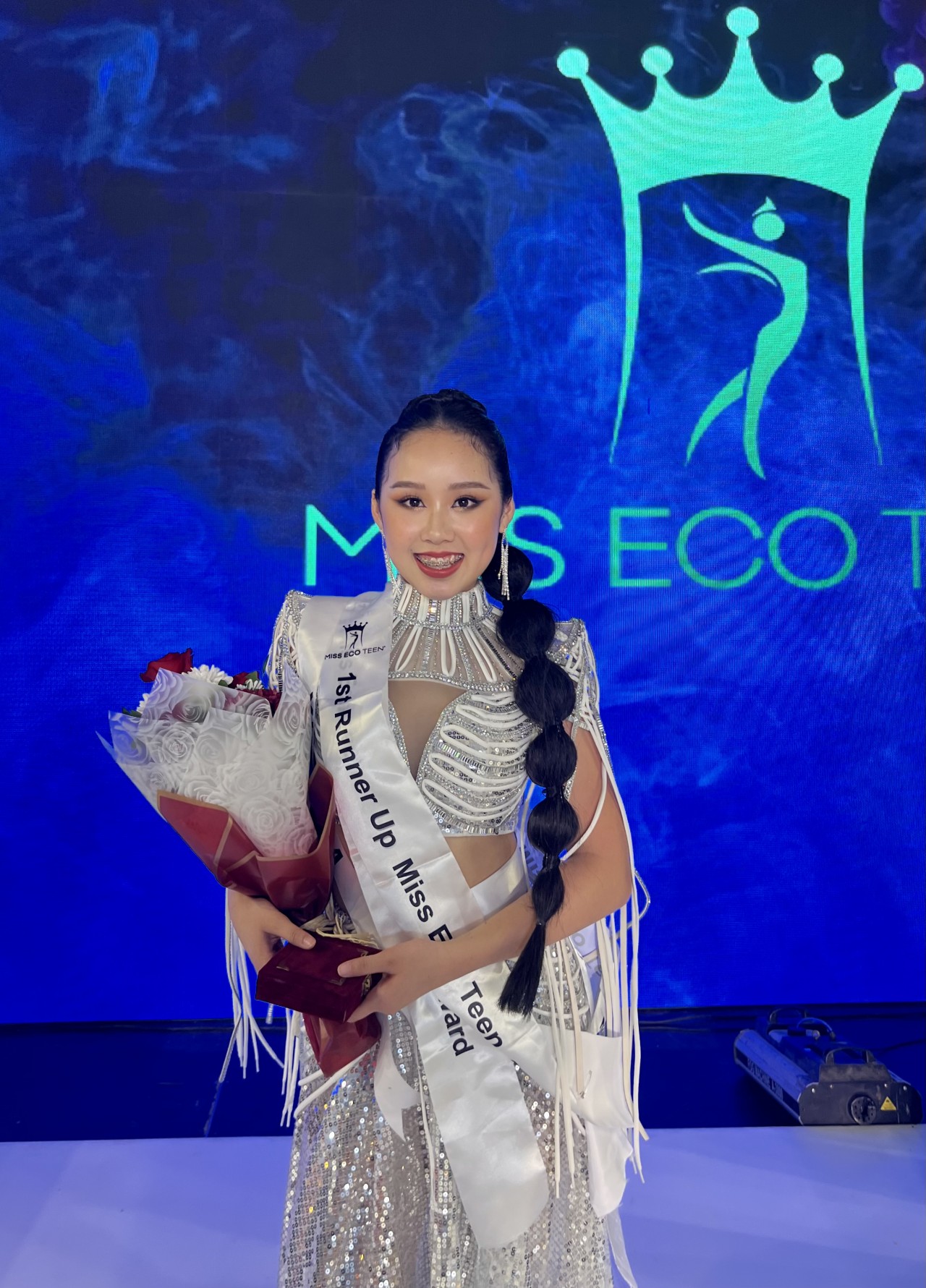 Anna Hoàng – Cô gái gốc Việt đăng quang Á hậu 1 tại Miss Eco Teen International 2023