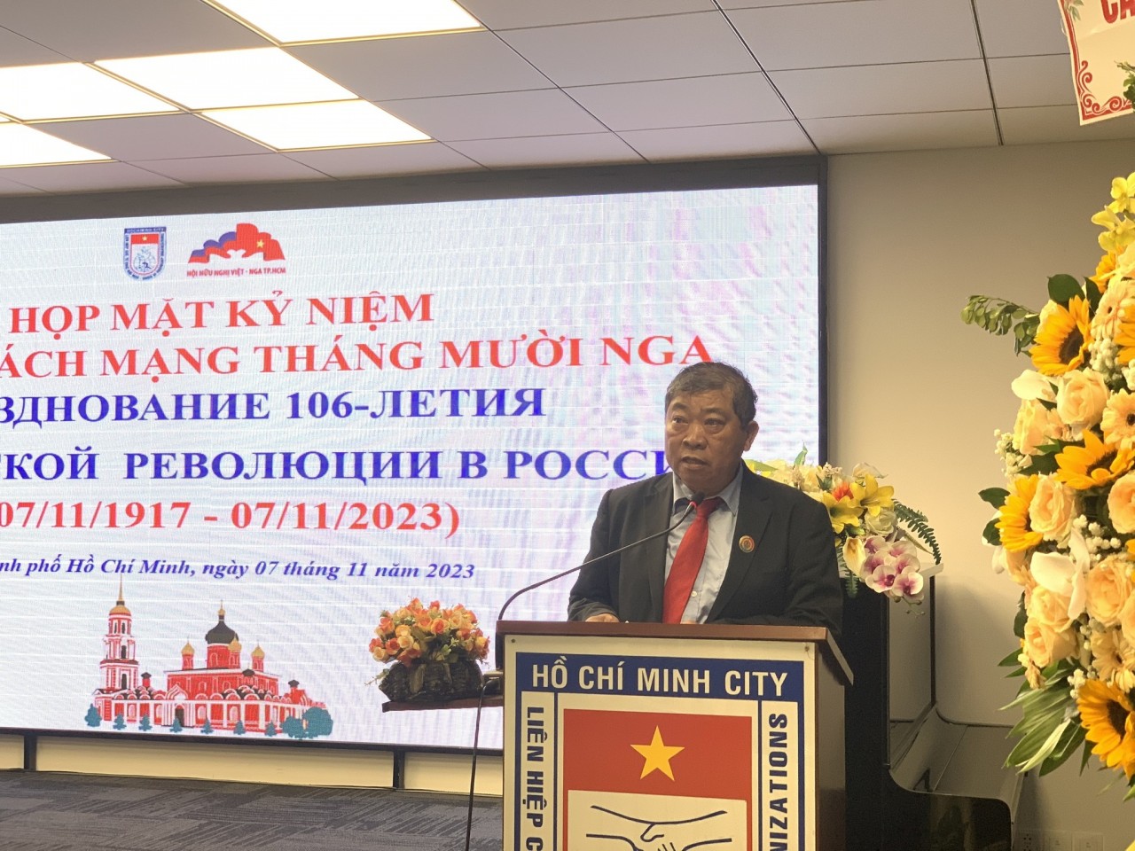 Thanh phố Hồ Chí Minh kỷ niệm 106 năm Cách mạng tháng Mười Nga vĩ đại