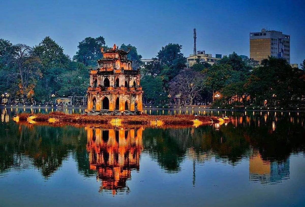 Hồ Hoàn Kiếm, Hà Nội.