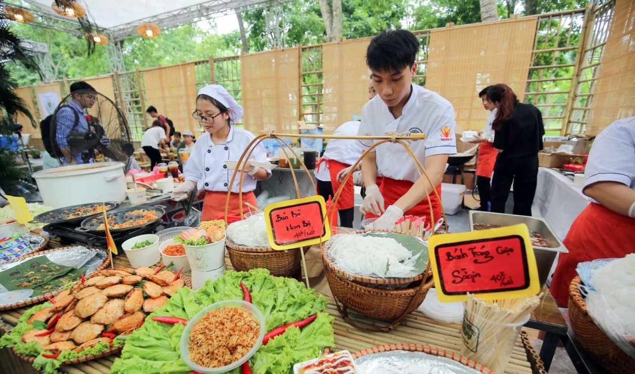 Lễ hội ẩm thực và du lịch làng nghề Hà Nội 2022