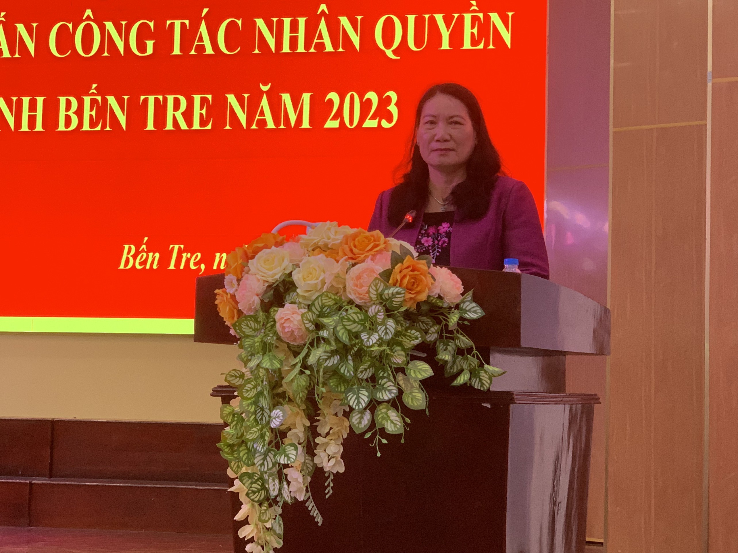 bà Nguyễn Thị Bé Mười, Phó Chủ tịch UBND tỉnh, Trưởng ban chỉ đạo nhân quyền tỉnh Bến Tre