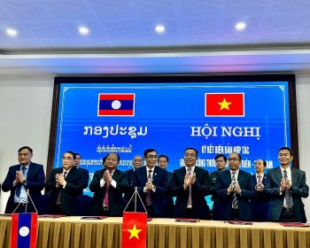 Điện Biên và 6 tỉnh Bắc Lào tăng cương hợp tác xúc tiến thương mại biên giới