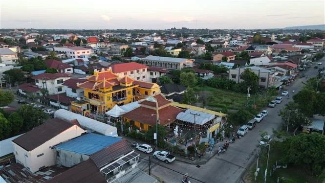 Cũng trong tháng 11 này, Giáo hội Phật giáo Việt Nam và Giáo hội Lào đã khánh thành công trình Tam bảo tại Chùa Diệu Giác (thành phố Kaysone Phomvihane, tỉnh Savannakhet, Lào). Đây là ngôi chùa Ni đầu tiên của người Việt tại Trung Lào, được những người Việt sang lập nghiệp định cư tại đây xây dựng theo kiến trúc thuần Việt từ những năm 30 của thế kỷ trước.