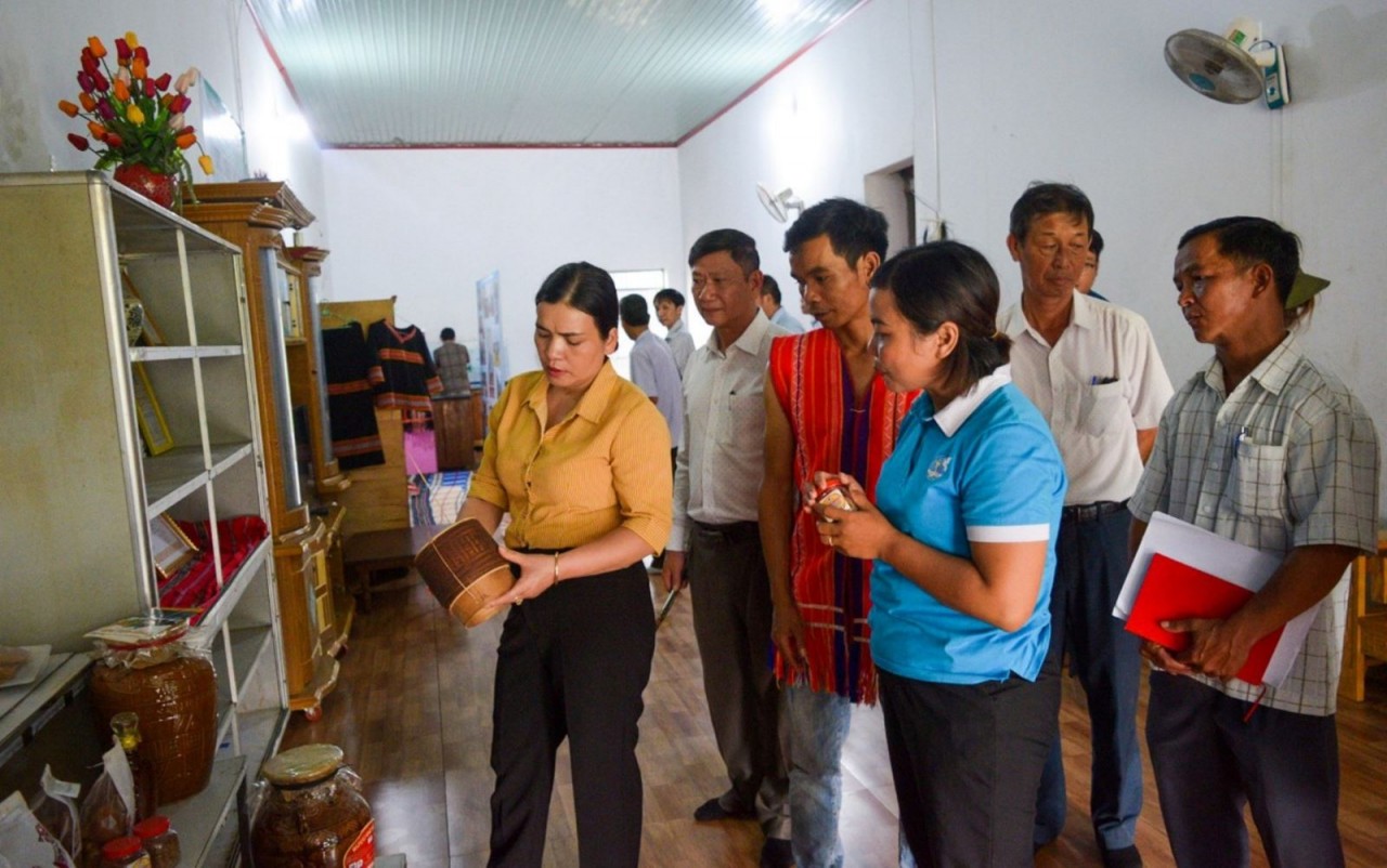 Kon Tum: Công nhận Làng du lịch đầu tiên của người dân tộc Giẻ Triêng ở huyện Ngọc Hồi