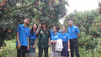 Lưu học sinh Lào: hiểu, yêu Việt Nam từ những chuyến đi trải nghiệm