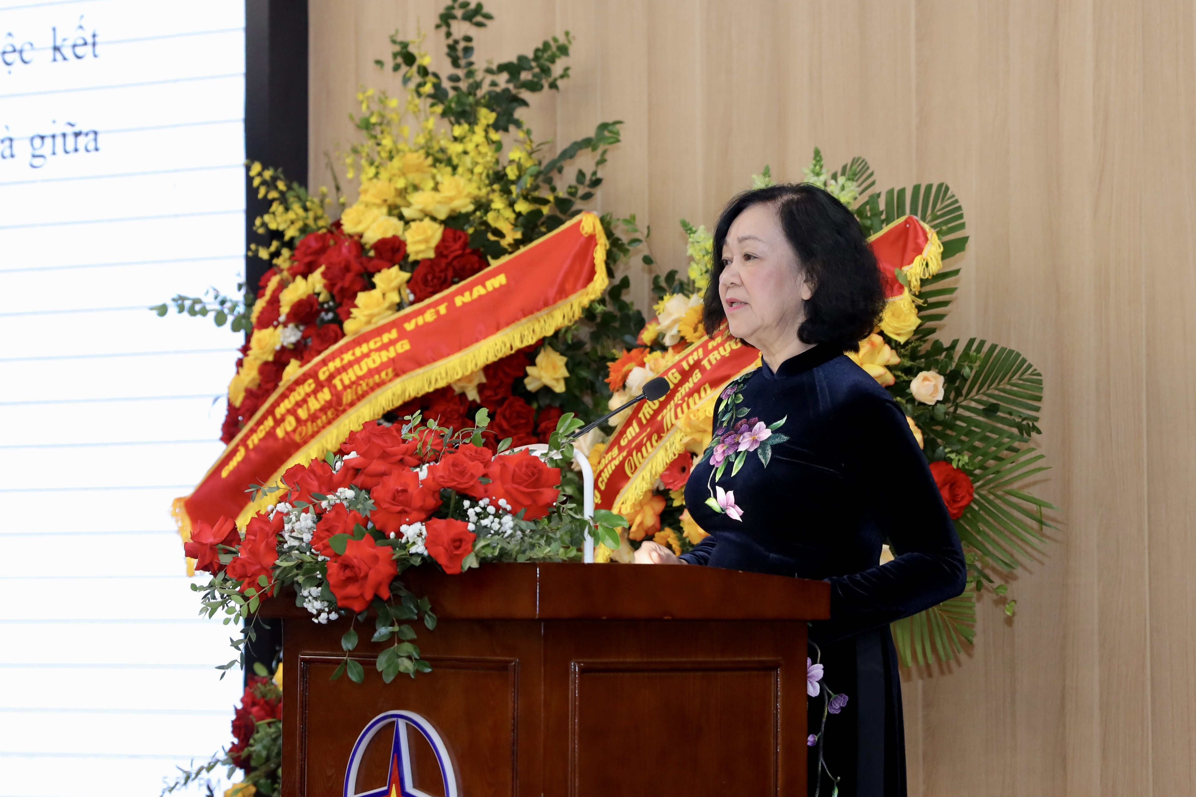 Thường trực Ban Bí thư Trương Thị Mai phát biểu chỉ đạo Đại hội. (Ảnh: Đinh Hòa)