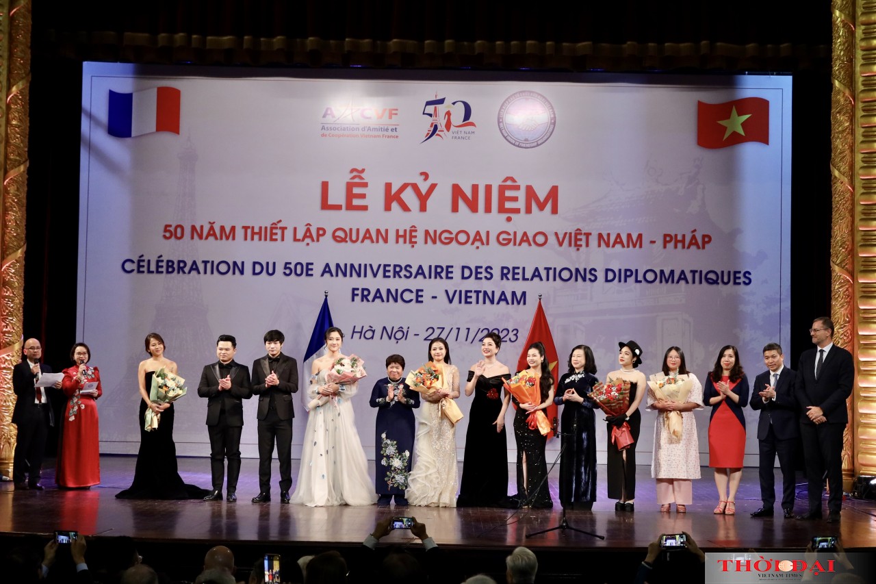 50 năm quan hệ Việt - Pháp: Vượt thăng trầm, thành đối tác chiến lược