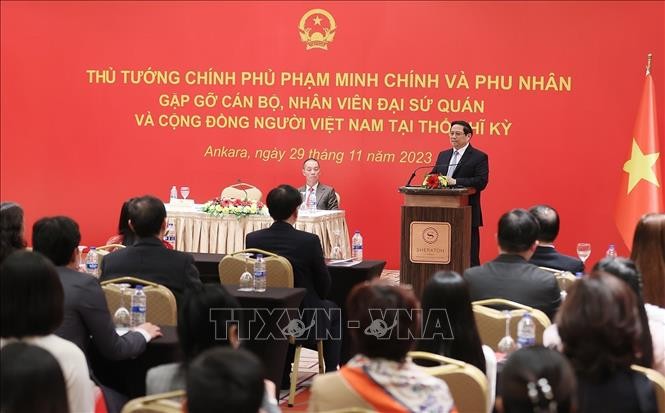 Thủ tướng Phạm Minh Chính gặp gỡ cộng đồng người Việt Nam tại Thổ Nhĩ Kỳ