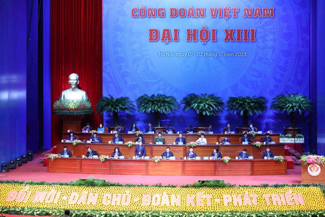 1.100 đại biểu tham dự Đại hội Công đoàn Việt Nam lần thứ 13.