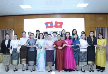Phụ nữ Việt - Lào gắn kết, thắt chặt tình hữu nghị