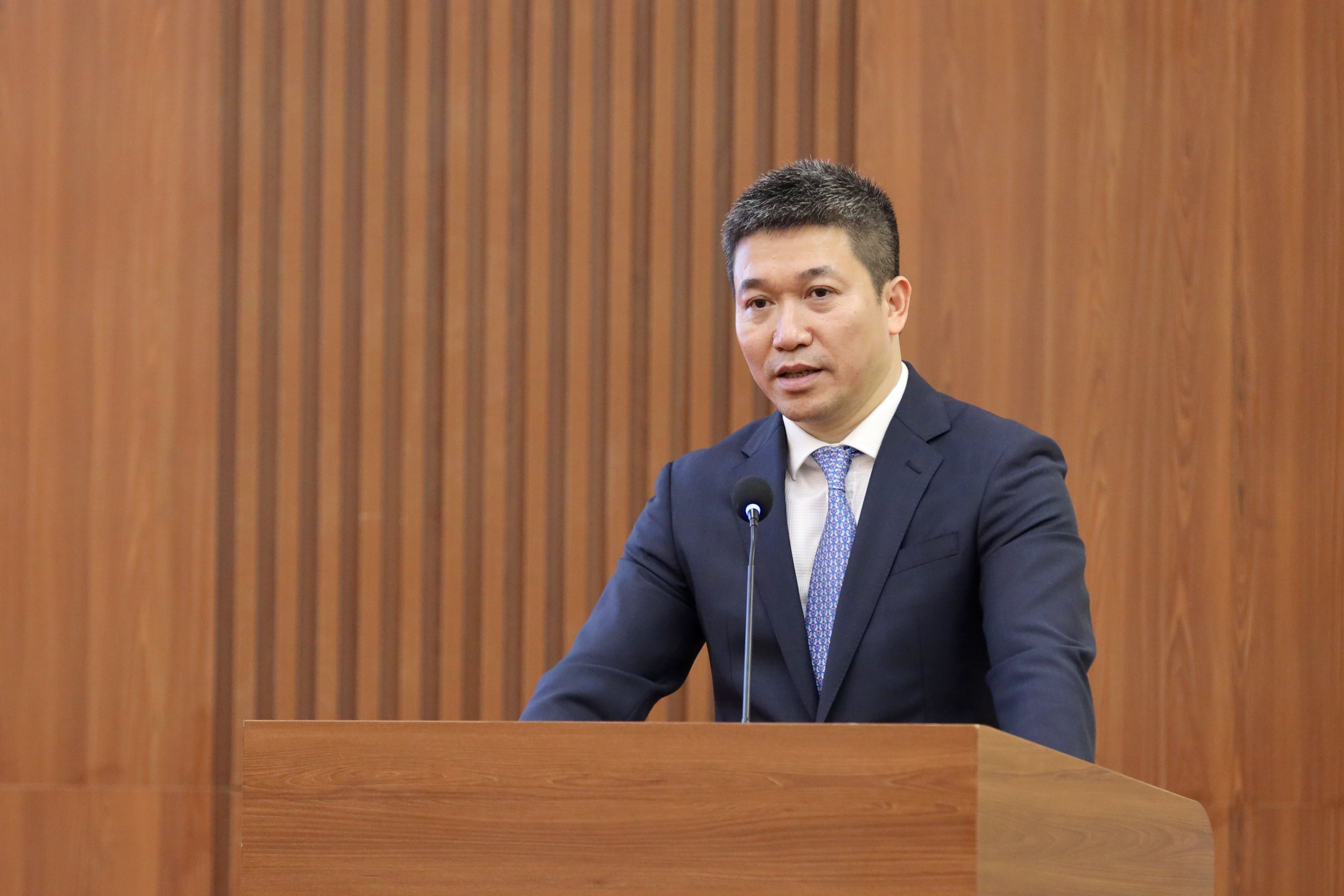 Chủ tịch VUFO Phan Anh Sơn phát biểu khai mạc Hội thảo. (Ảnh: Đinh Hòa)