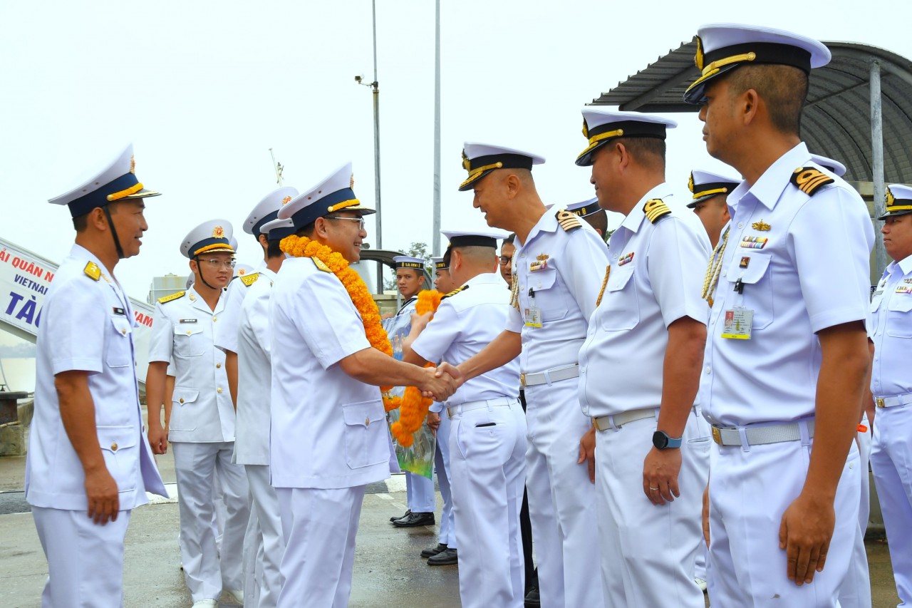 Lễ đón đoàn công tác Vùng 5 Hải quân Nhân dân Việt Nam tại cảng Songkhla, Thái Lan
