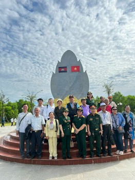 Những cuộc gặp của tình đoàn kết Việt Nam-Campuchia