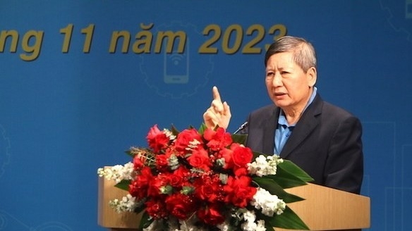 Thảo luận tìm giải pháp đổi mới công tác thi đua, khen thưởng