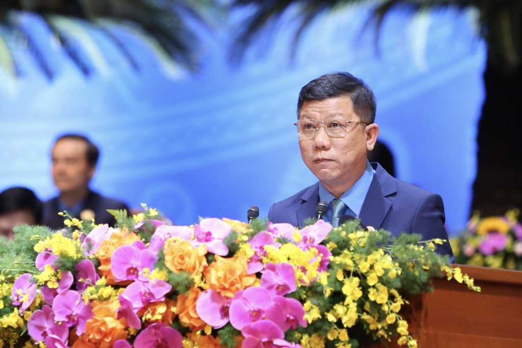 Phó Chủ tịch Thường trực Liên đoàn Lao động Thành phố Hồ Chí Minh Trần Đoàn Trung phát biểu.