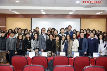 Giao lưu và hợp tác giáo dục Việt Nam - Canada