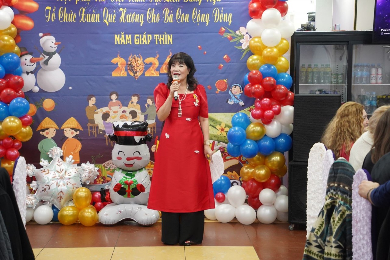 Hội Phụ nữ Việt Nam tại Nga vui "Xuân Quê hương" dịp Giáng sinh và năm mới