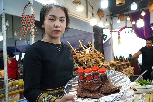 Hơn 80 gian hàng quảng bá ẩm thực Ninh Thuận