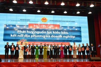 Thêm nhiều cơ hội kết nối hợp tác giữa các hội người Việt Nam ở nước ngoài