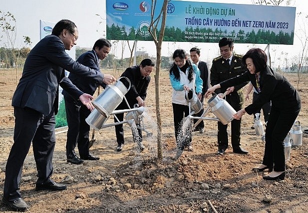 Vinamilk là đại diện duy nhất của Đông Nam Á thuộc top 5 thương hiệu sữa có tính bền vững cao nhất toàn cầu