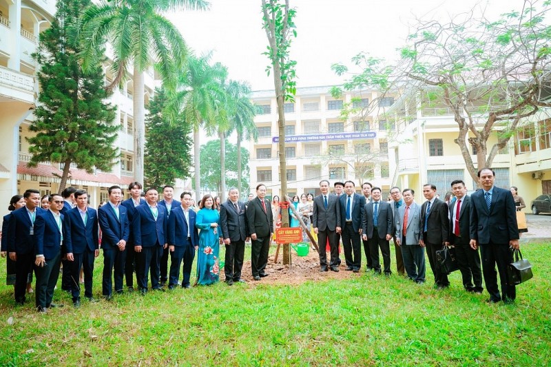 Phó Chủ tịch Quốc hội Lào: Trường Hữu Nghị T78 thực hiện tốt sứ mệnh tuyên truyền quan hệ đặc biệt Việt – Lào đến thế hệ trẻ