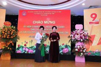 Phó Chủ tịch Quốc hội Lào: Dân ca ví, giặm của Việt Nam rất độc đáo