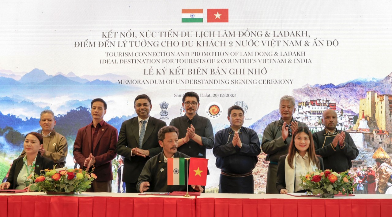Việt Nam thúc đẩy hợp tác du lịch các nước Ấn Độ, Anh