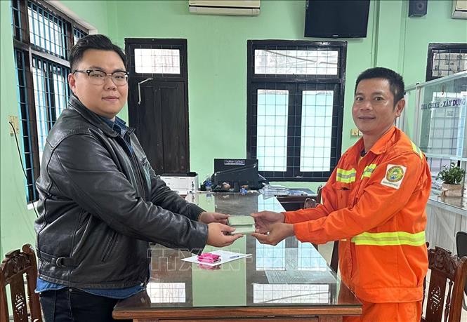 Hỗ trợ du khách quốc tế tìm lại tài sản đánh rơi ở Đà Nẵng