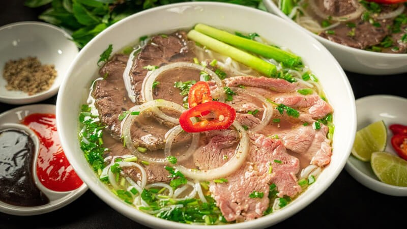 Phở bò Việt Nam lọt top 2 món ăn có nước ngon nhất thế giới
