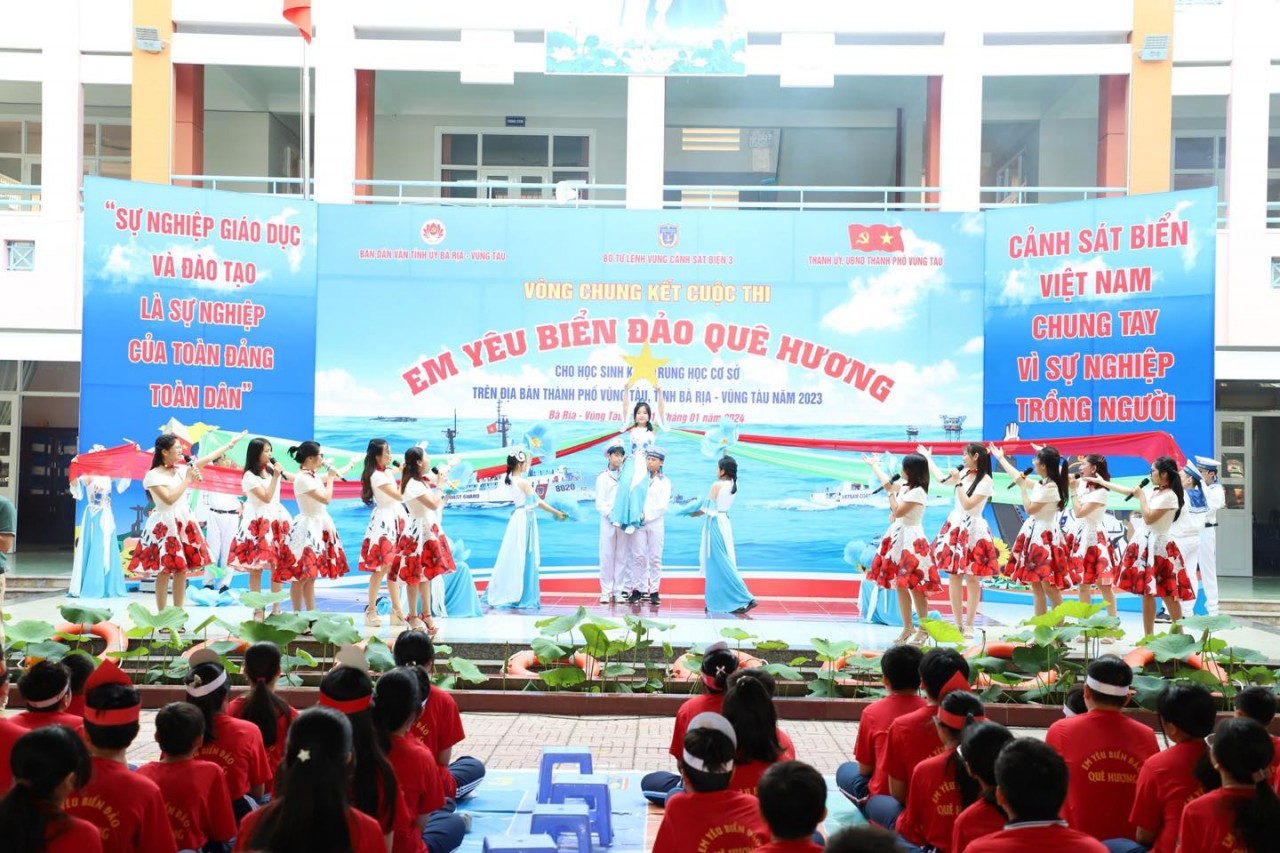 Vũng Tàu: 100 học sinh tham dự chung kết cuộc thi "Em yêu biển, đảo quê hương"
