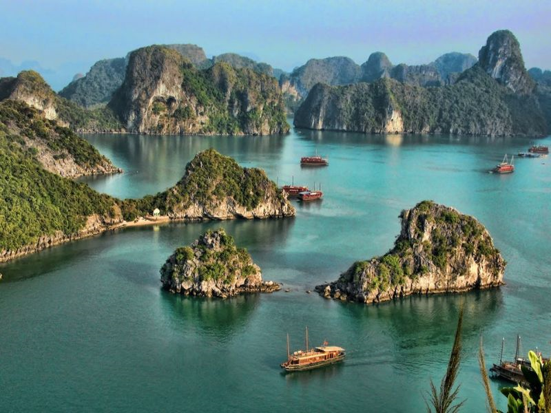 Nền tảng du lịch trực tuyến Tripadvisor vinh danh vịnh Hạ Long và Sa Pa