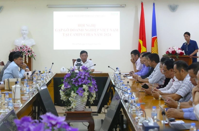 Hội nghị gặp gỡ doanh nghiệp Việt Nam tại Campuchia năm 2024