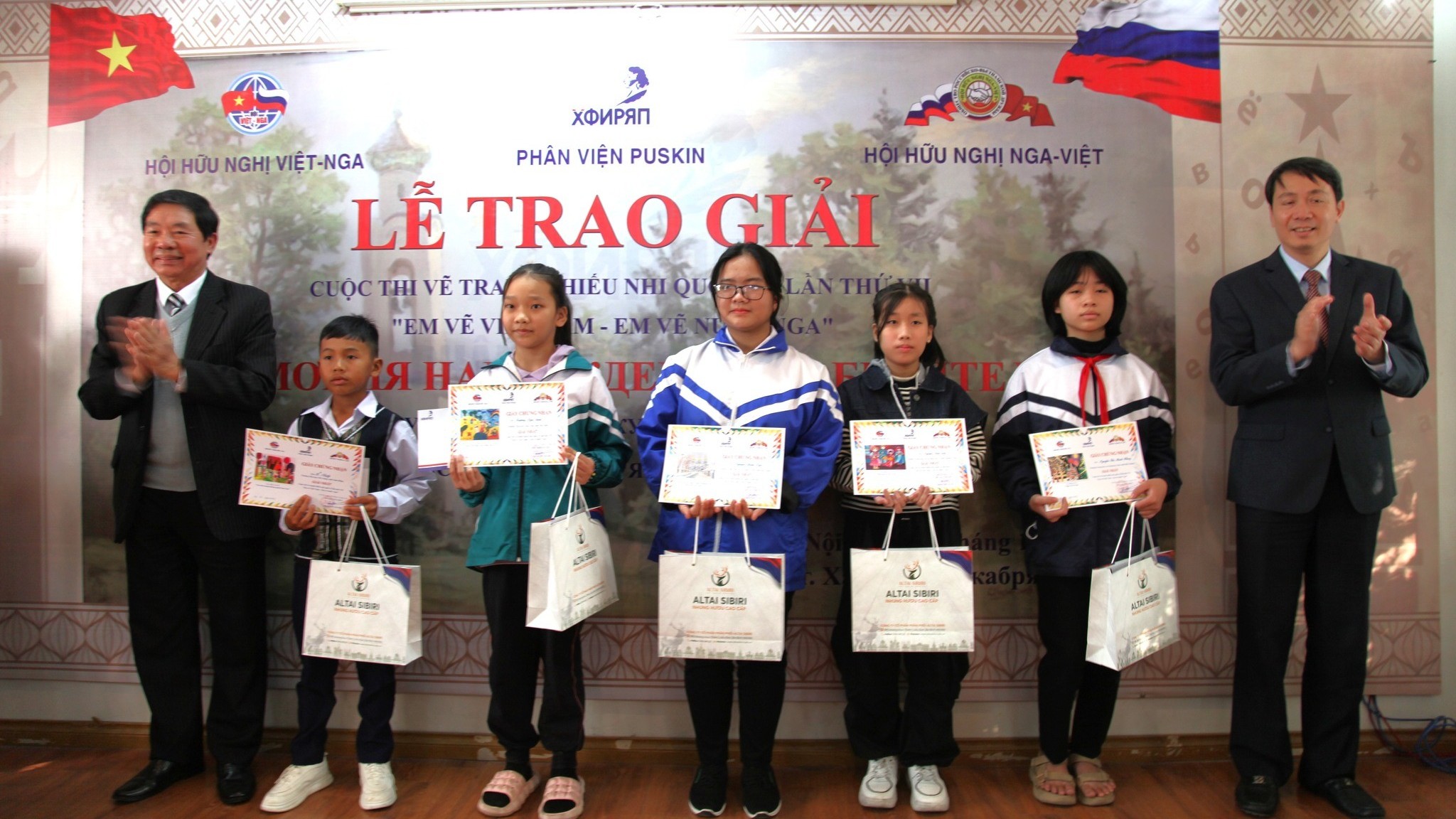Hợp tác giáo dục - đào tạo là điểm sáng trong quan hệ Việt Nam - Liên bang Nga
