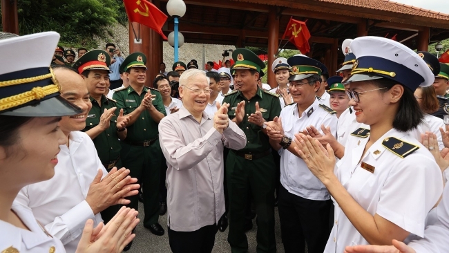 Cả nước đồng lòng, quyết tâm xây dựng một nước Việt Nam ngày càng cường thịnh, phồn vinh, văn minh, hạnh phúc
