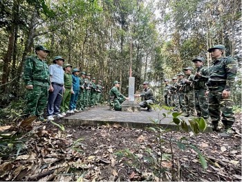 Đưa Luật Biên phòng Việt Nam đến với người dân ở vùng biên giới Nghệ An