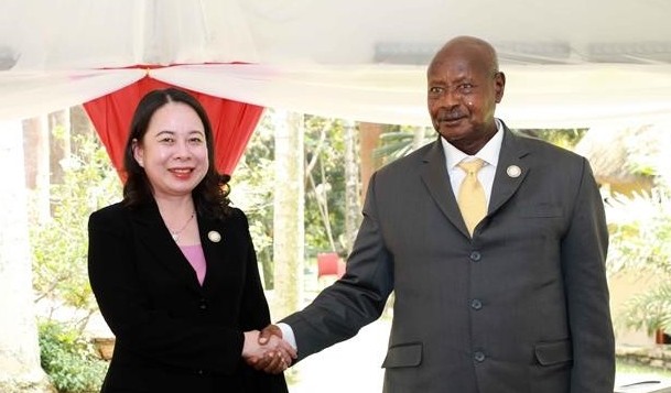 Tổng thống Uganda mong muốn Việt Nam hỗ trợ chuyển đổi số, công nghệ, trí tuệ nhân tạo