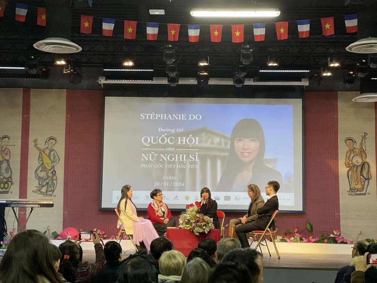 nữ nghị sĩ Quốc hội gốc Việt tại Pháp Stéphanie Đỗ chia sẻ câu chuyện thành công của mình với cộng đồng người Việt tại Pháp.