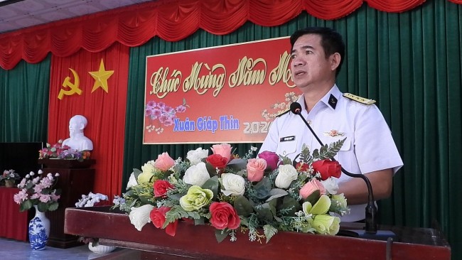 Hải đoàn 129 chúc Tết Trung tâm điều dưỡng thương binh và người có công ở Bà Rịa Vũng Tàu