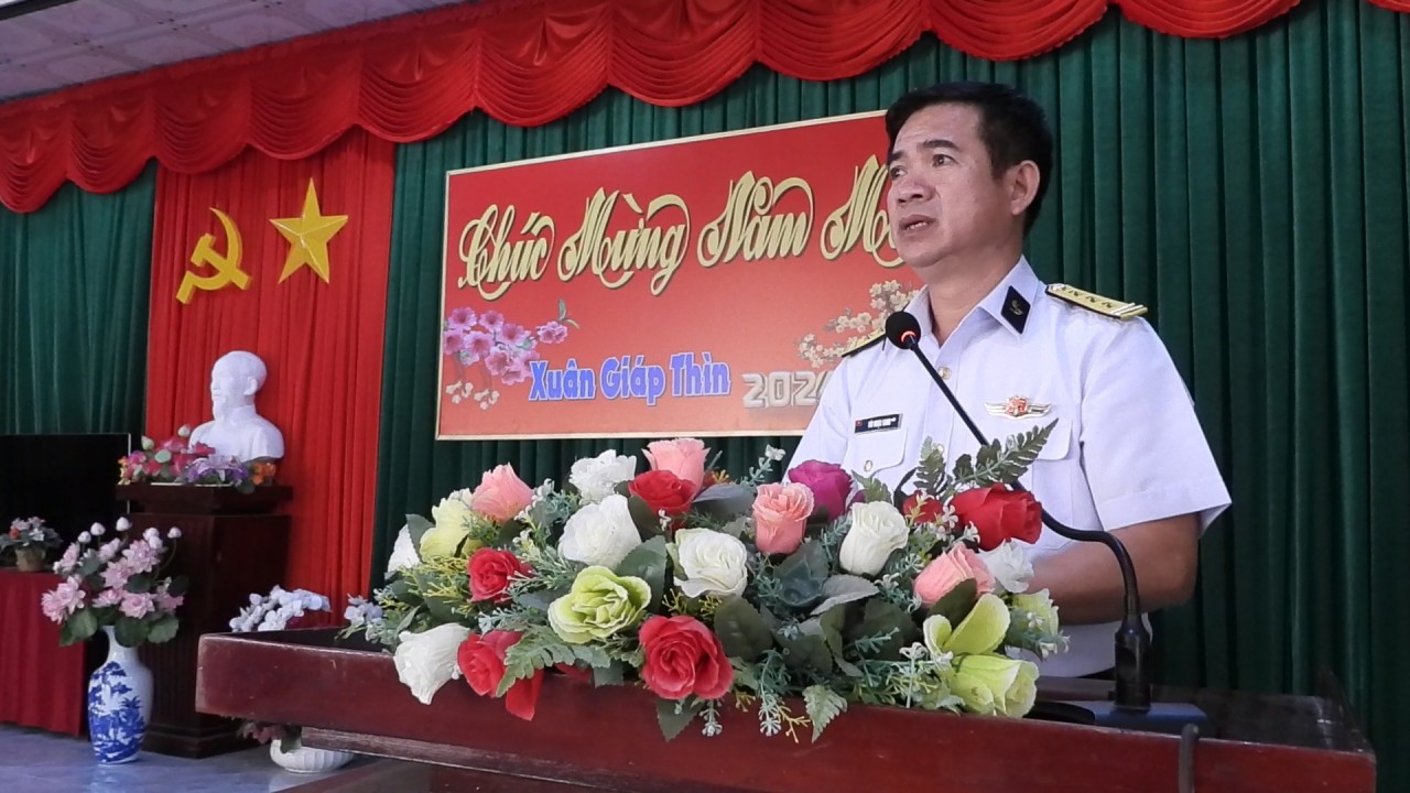 Hải đoàn 129 chúc Tết Trung tâm điều dưỡng thương binh và người có công ở Bà Rịa Vũng Tàu