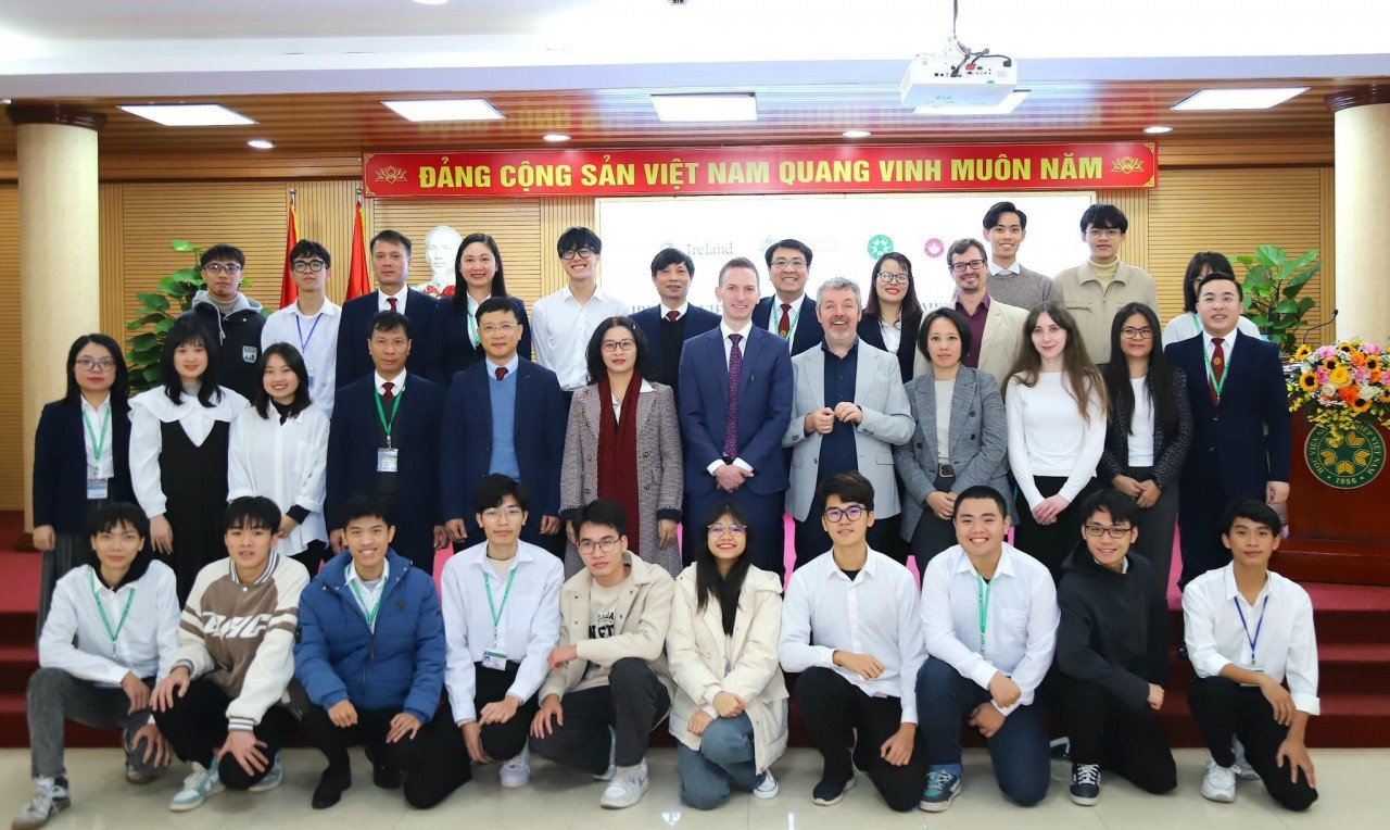 Chương trình học bổng IVAP sẽ thúc đẩy trao đổi học thuật giữa các cơ sở giáo dục Việt Nam và Ireland trong các lĩnh vực nông nghiệp, thực phẩm bền vững.