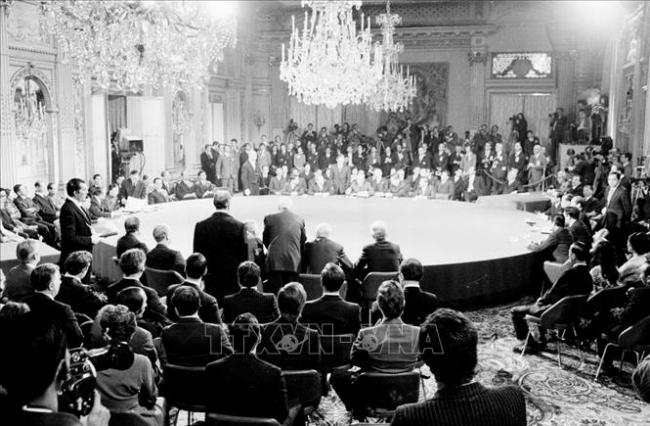 Hiệp định Paris: Cánh cửa đến hòa bình và bài học bảo vệ Tổ quốc từ sớm, từ xa