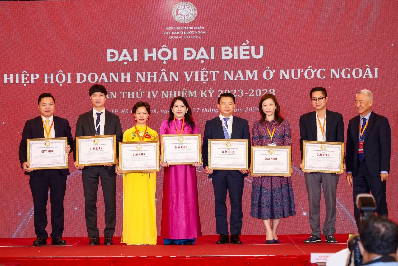 Hiệp hội doanh nhân Việt Nam ở nước ngoài nhiệm kỳ IV: Đổi mới - Đoàn kết - Sáng tạo và phát triển bền vững