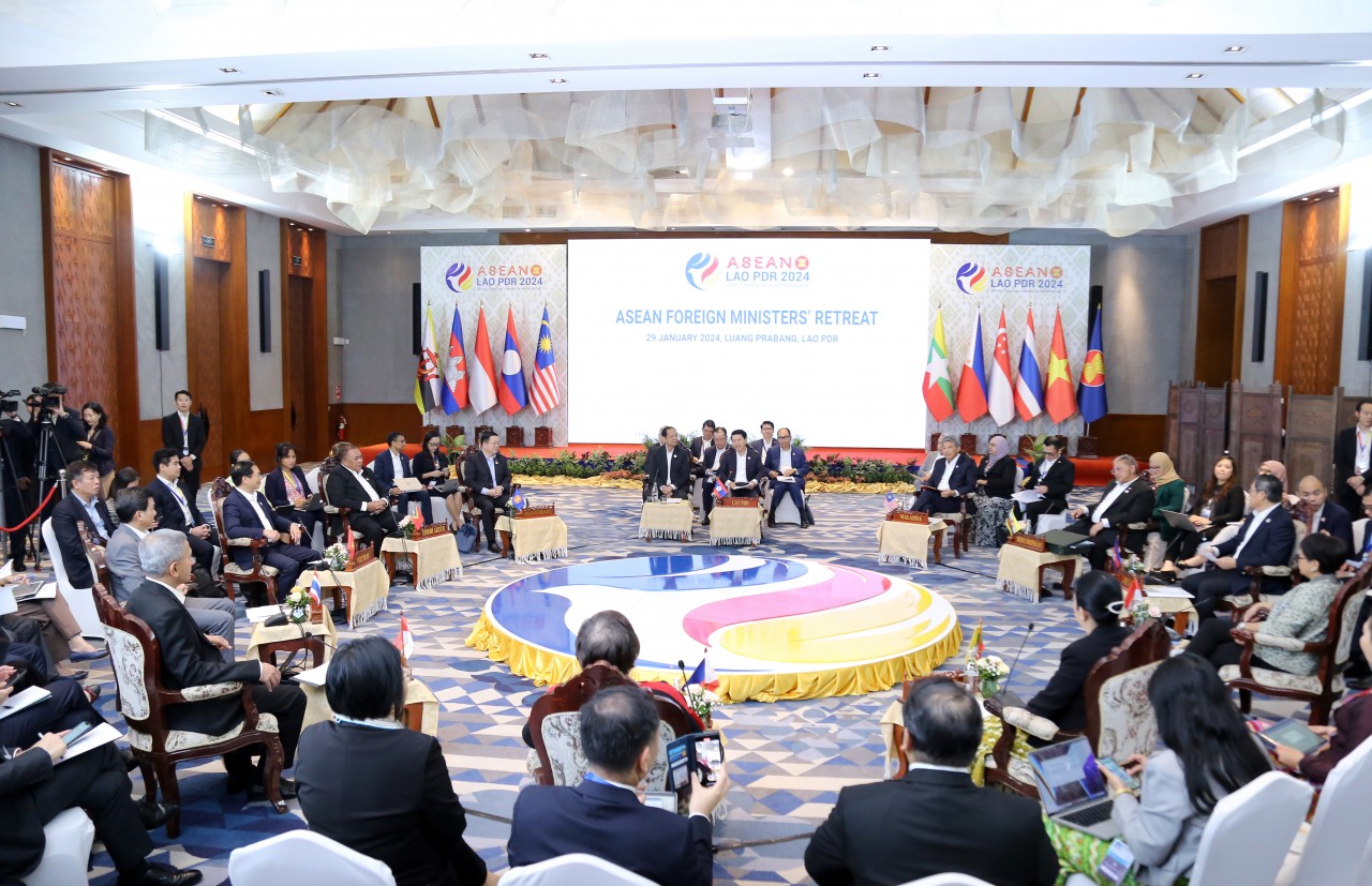 Việt Nam ủng hộ và sẵn sàng phối hợp, hỗ trợ Lào đảm nhiệm thành công vai trò Chủ tịch ASEAN