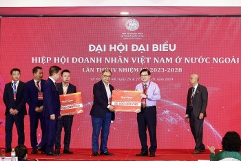 Doanh nhân kiều bào trao tặng 22 căn nhà đại đoàn kết cho người dân nghèo tỉnh Điện Biên